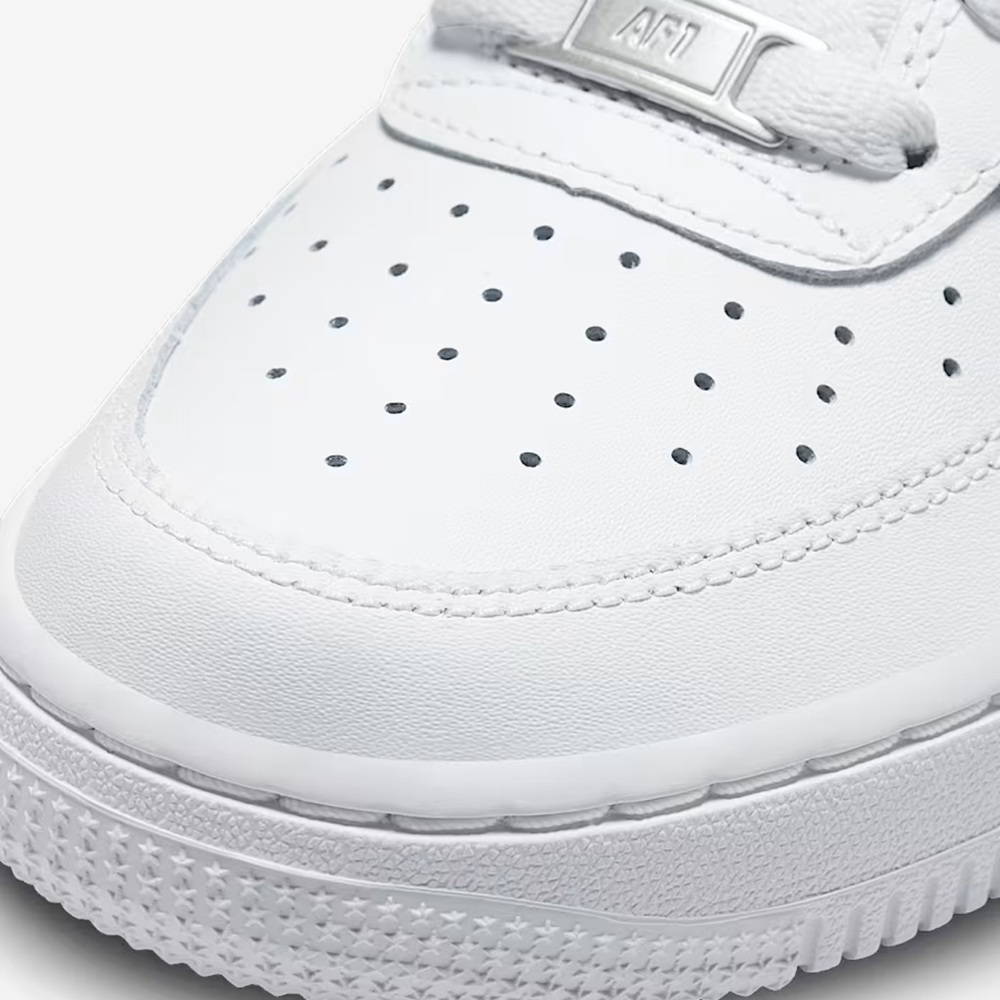 Kid Big Kids size 4 Nike Air Force 1 LE - Picture 5 of 14